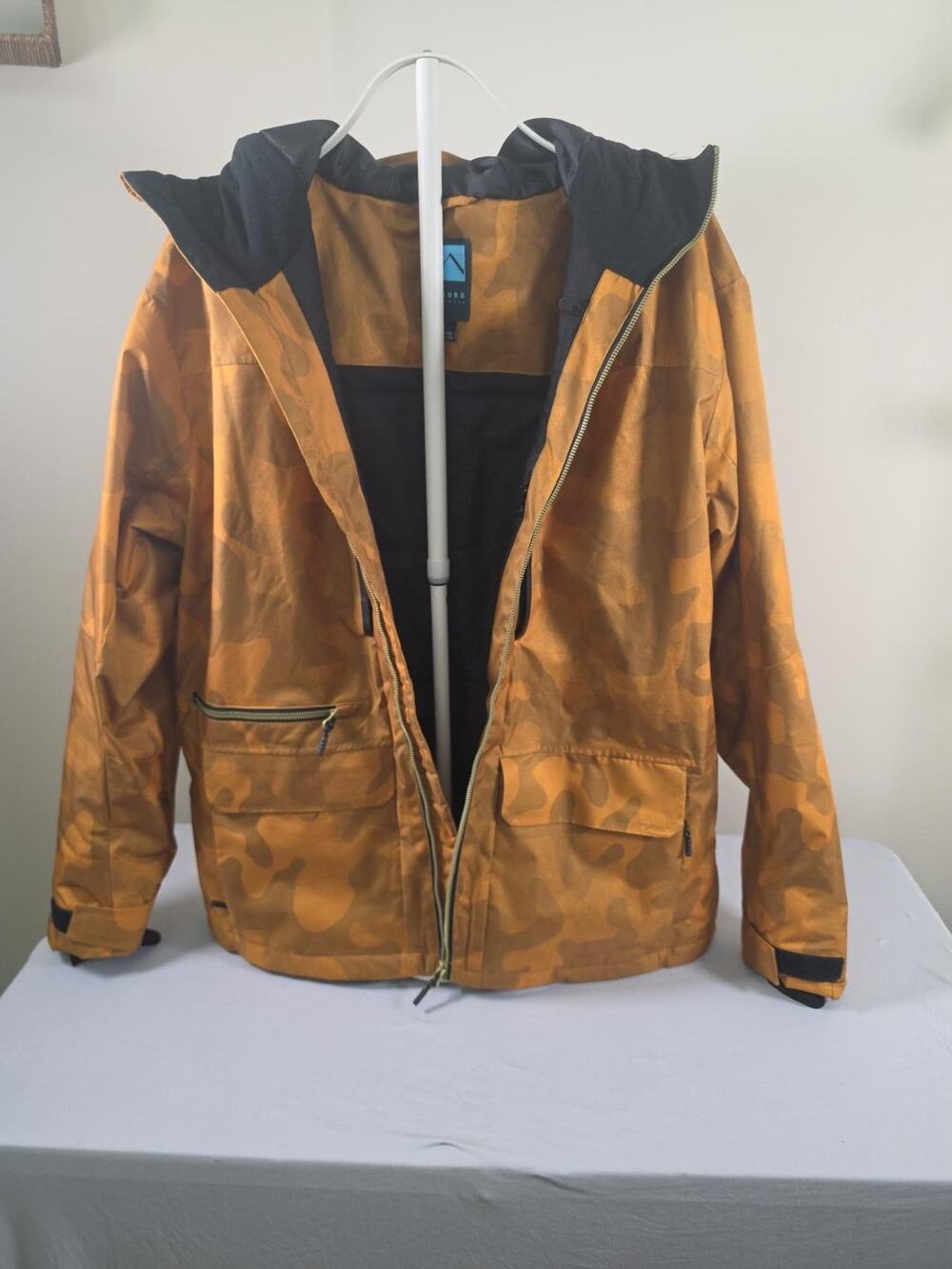 Iceburg Outerwear Men’s XL Insulated Hooded Jacket Burnt Orange Camo Utility
